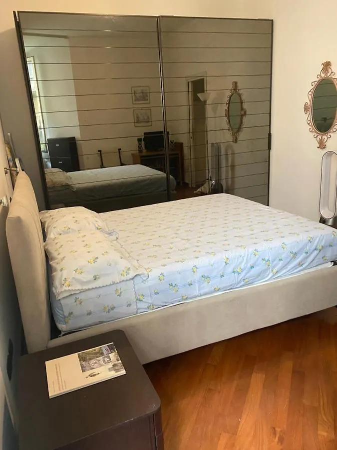 La Casa Dell'Isola Milano Apartment  Milan