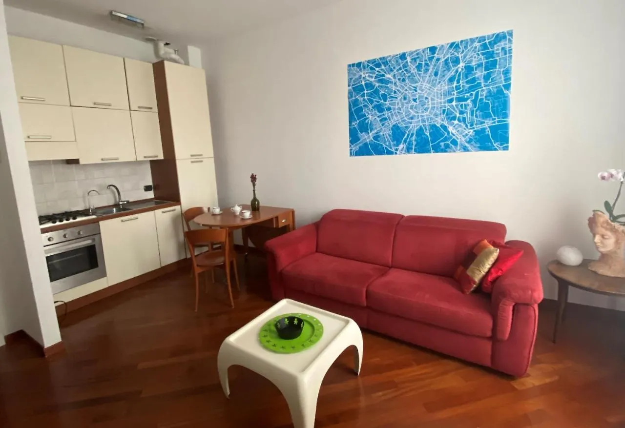 La Casa Dell'Isola Milano Apartment Italy